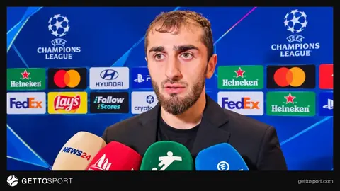 Abdulla Xaybulayev oyun sonrası jurnalistlərə açıqlama verir