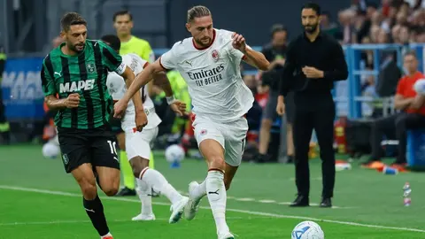 Sassuolo ile AC Milan maçından mücadele anı