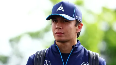 Aleks Albon Williams bolidi yanında etiraf verir, Ostin sıralama turu