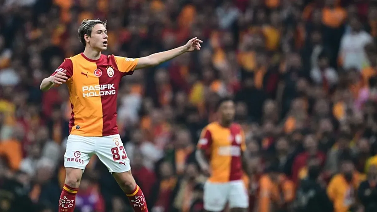 Aleksey Batrakov Galatasaray formasıyla saha üzerinde
