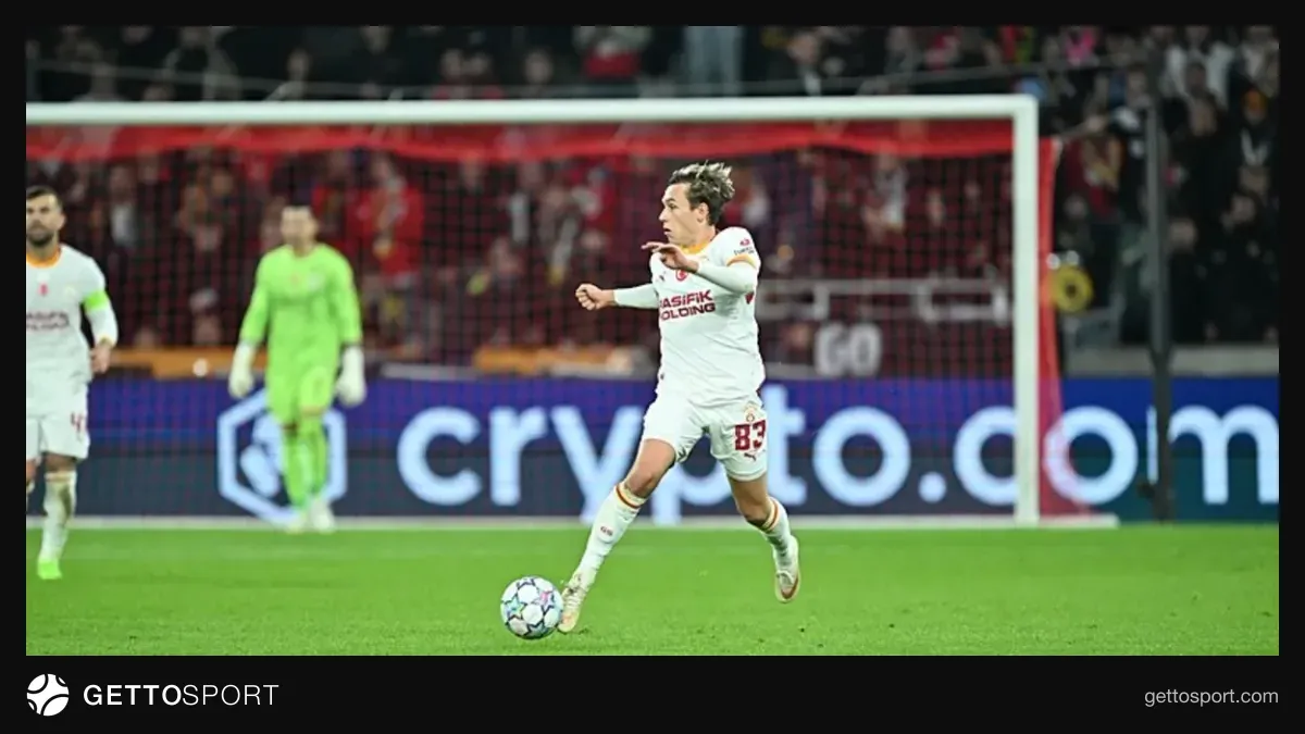 Aleksey Batrakov gol sevincinde, Galatasaray formasıyla kafa golü anı