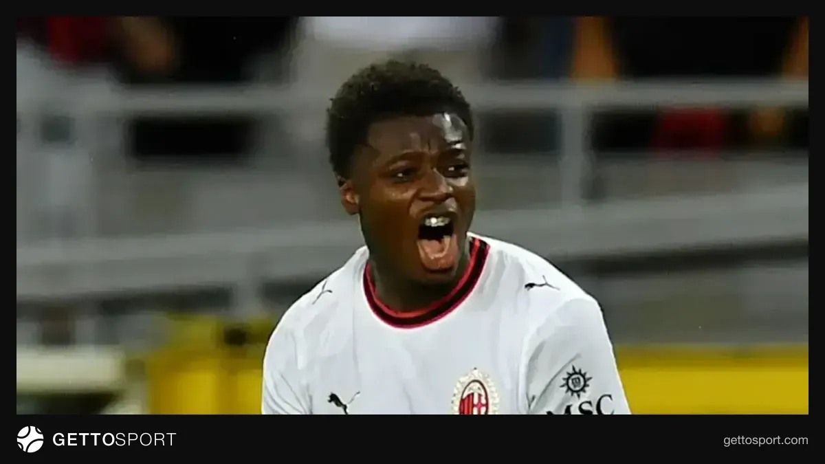 Alfaco Sisse Milan forması ilə qələbə qeyd edir