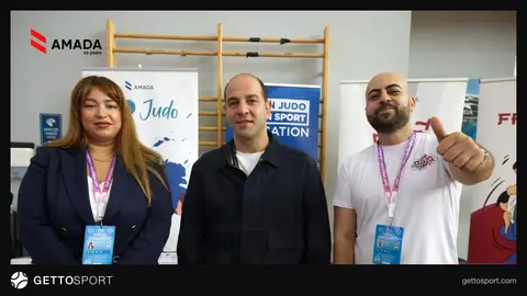 AMADA-nın təmiz idman guşəsi və ziyarətçilər Milli Gimnastika Arenasında