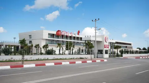 Antalyaspor tesislerinin gece karanlıkta dış görüntüsü
