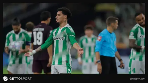 Antoni matç üçün Betis formanı geyinmiş halda və evindəki oğurluq xəbəri ilə bağlı açıqlama
