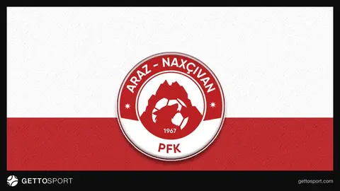 Araz-Naxçıvan futbolçuları və məşqçiləri məşqdə məyus görünüşdə