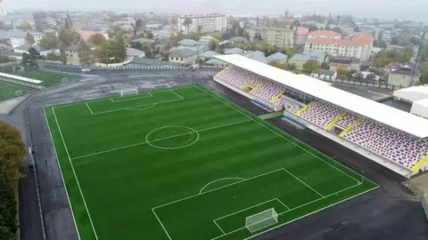 Araz-Naxçıvan futbol komandası və Naxçıvan şəhər stadionu görüntüsü
