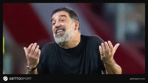 Arda Turan yönetiminde mücadele eden Shakhtar oyuncuları gol sonrası sevinç