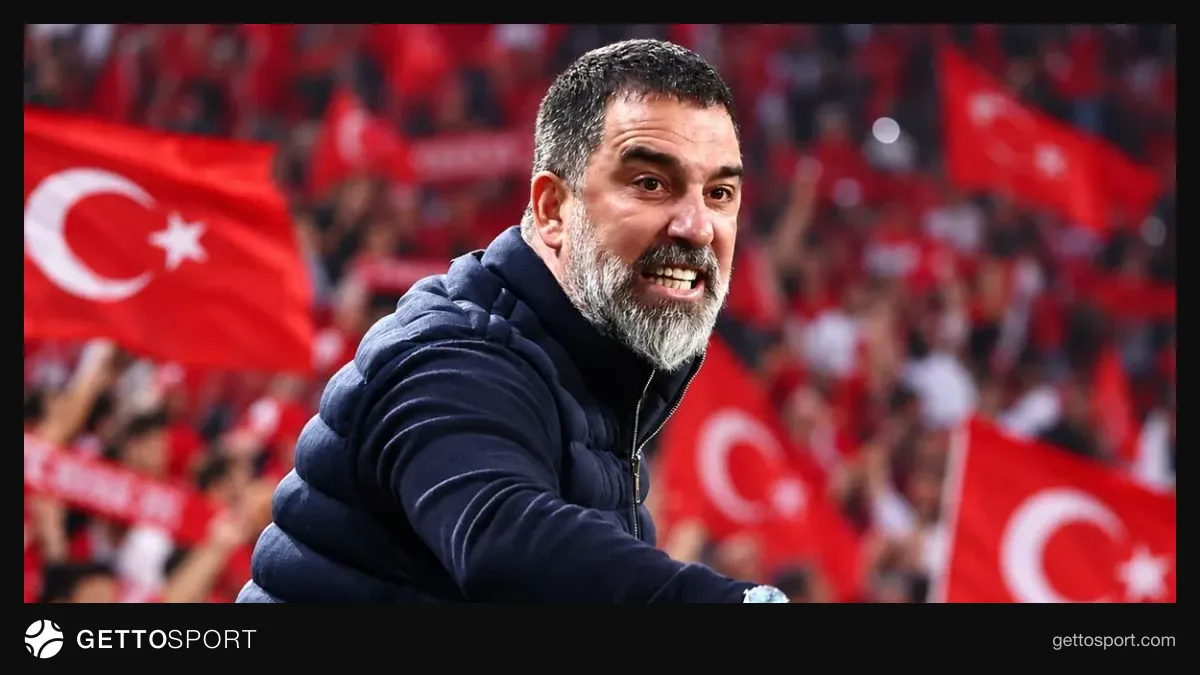 Arda Turan Şaxtyor-un forması ilə mətbuat konfransında