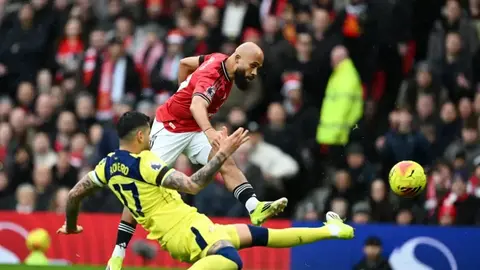 Emirates stadionunda Arsenal və Lids üçün hazırlıq