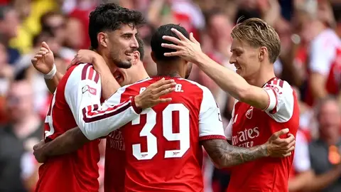 Arsenal futbolçuları Çempionlar Liqası matçında