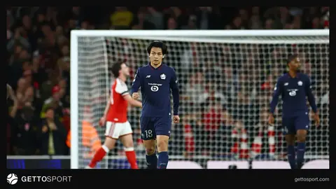 Arsenal oyuncuları gol sonrası sevinç yaşarken