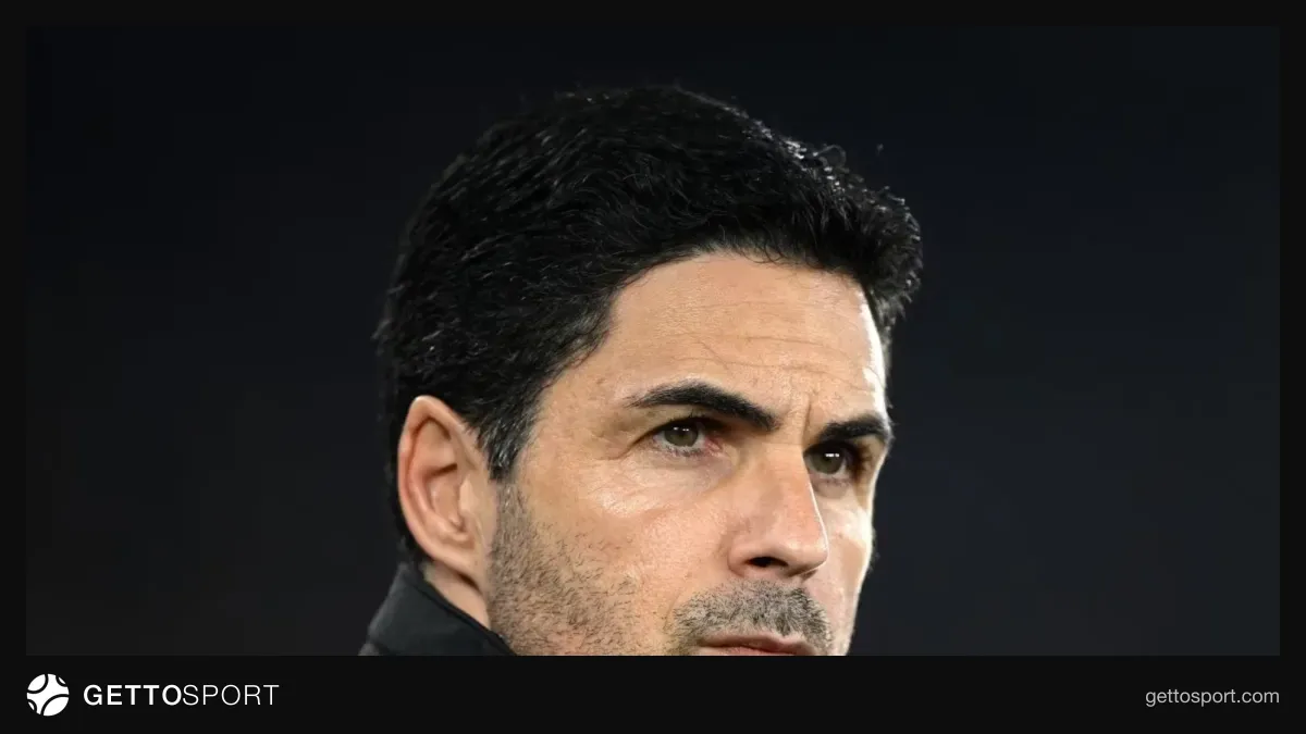 Mikel Arteta mətbuat konfransında danışarkən