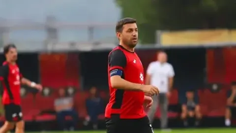 Asif Məmmədov Qəbələ forması ilə meydanda