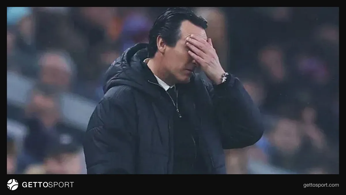 Aston Villa antrenmanda takım ve teknik direktör Unai Emery