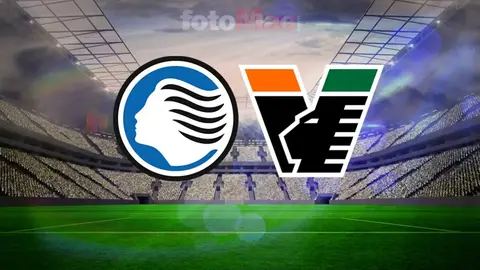 Atalanta forması giymiş futbolcular ve stadyum önünden görüntü