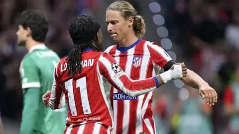 Atletico Madrid oyuncuları maçta sevinç yaşarken