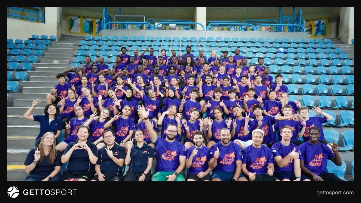 Azərbaycan gənc badmintonçuları Qahirədə məşq və yarış zamanı