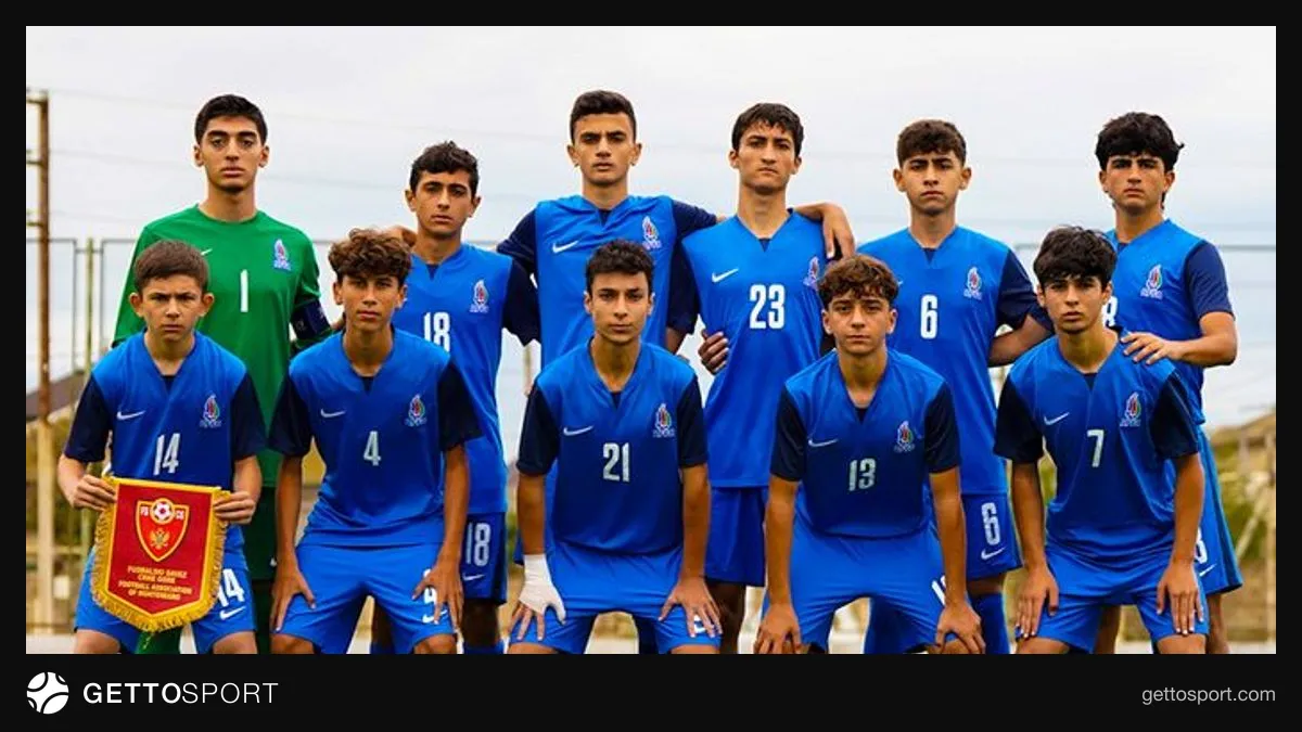 Azərbaycan U-15 millisi meydanda oyunda