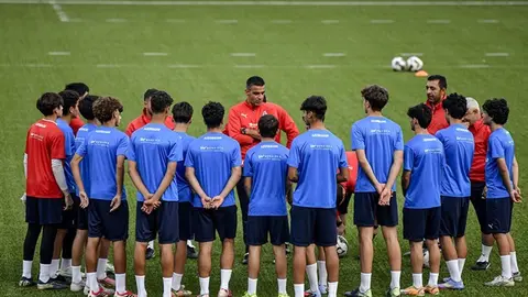 Azərbaycan U-15 futbol komandası Malta oyununda meydançada