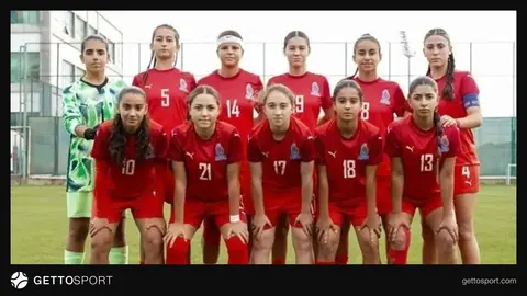 Azərbaycan U-17 qızlar yığması oyun zamanı