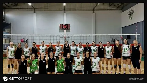 U-20 Azərbaycan qadın voleybol millisi məşqdə, baş məşqçi Gökhan Edman