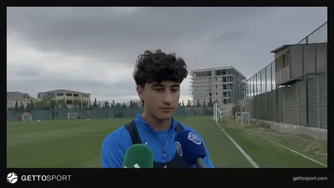 Azərbaycan U-21 komandasının açıq məşqindən oyunçular