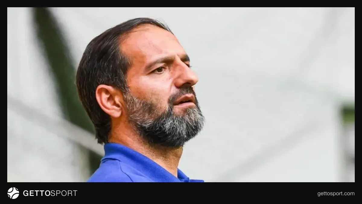 Azərbaycan U-23 minifutbol millisinin baş məşqçisi İlkin Hacıyev oyun öncəsi çıxış edir