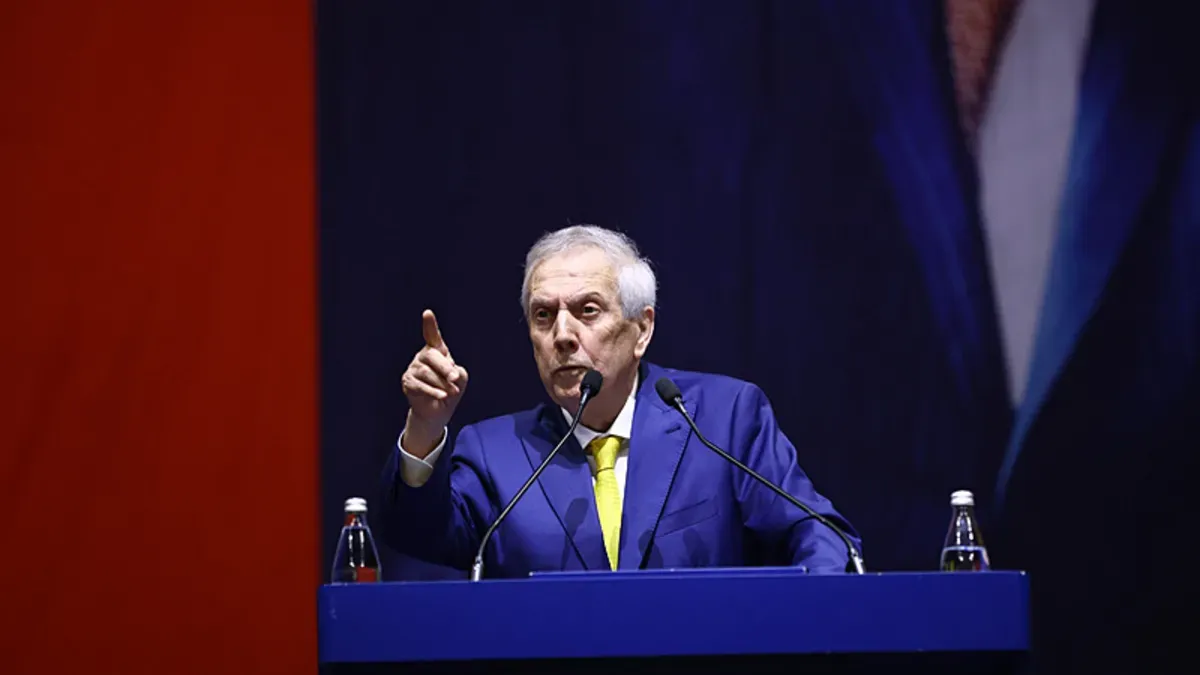 Fenerbahçe taraftarlarına moral veren toplantı ve Samandıra tesisi
