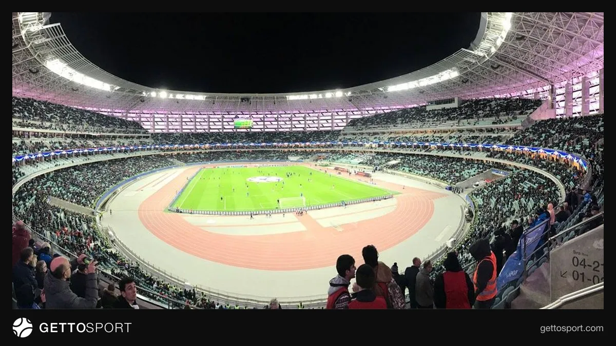 Bakı Olimpiya Stadionunda ot örtüyünün yoxlanılması