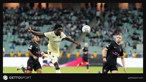 Bakı Olimpiya Stadionunun futbol meydançası və ot örtüyü
