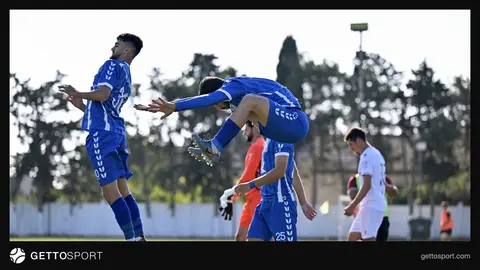 Baku Sportinq komandası məşqdən görüntü, klub loqosu