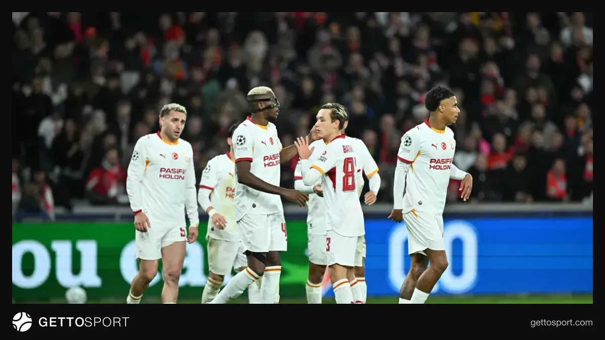 Galatasaray oyuncuları Lille deplasmanında gol sevinci yaşarken