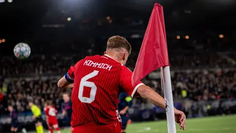 Bavariya və Leypsiq futbolçuları qarşılaşma öncəsi əhval-ruhiyyədə