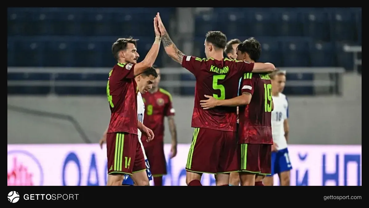 Belarus futbol takımı oyuncuları maç sırasında