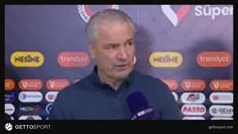 Bernd Storck maç sonrası açıklama yaparken