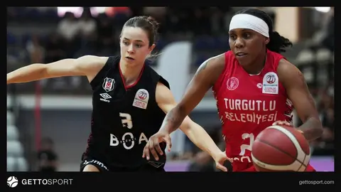 Beşiktaş BOA oyuncuları Turgutlu Belediyespor karşısında maç esnasında
