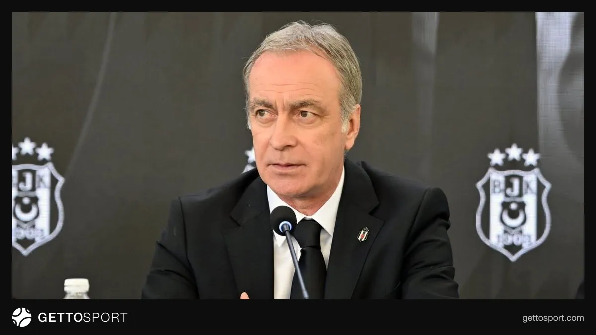 Beşiktaş teknik heyeti ve oyuncuları Hoffenheim maçının ardından saha kenarında