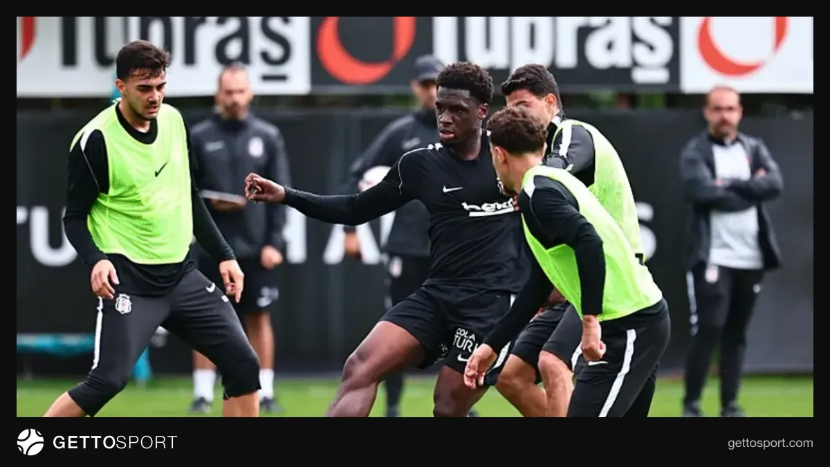 Beşiktaş kafilesinin Sabiha Gökçen Havalimanı'ndan Almanya'ya hareketi