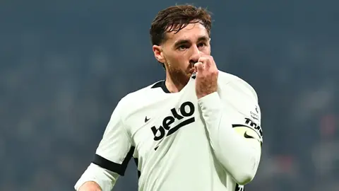 Beşiktaş oyuncuları Kocaelispor maçında kutlama yaparken
