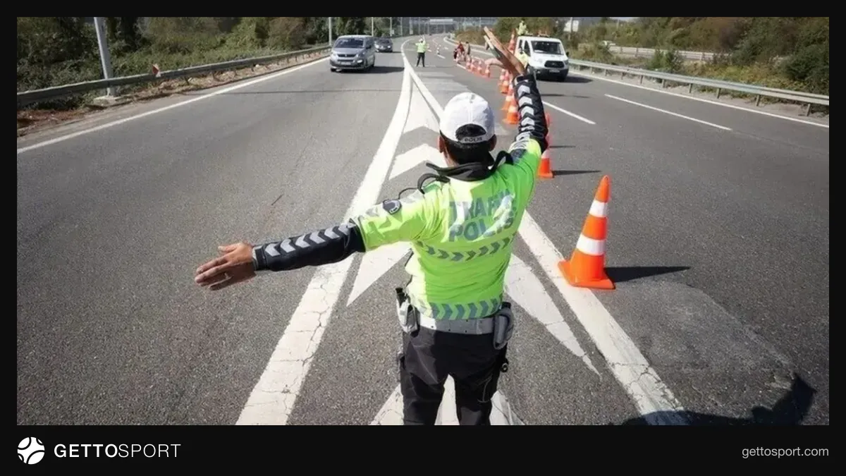 Beşiktaş sahilinde yarış için kapatılan Cevdet Paşa ve Çırağan caddeleri