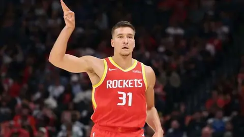 Bogdan Bogdanovic Rockets formasıyla konuşurken