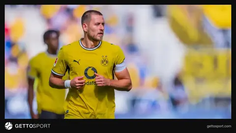Borussiya Dortmund heyəti hava limanında və ya təyyarədə səfərə hazırlaşır