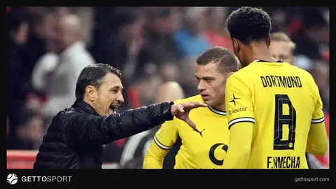 Borussiya Dortmund futbolçuları və məşqçiləri hazırlaşır