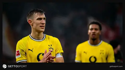 Borussiya Dortmund komandası təyyarədə səfərə hazırlaşır