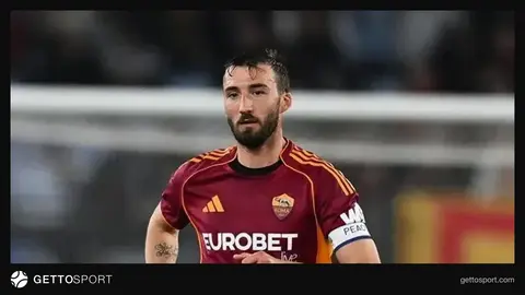 Brayan Kristante zədələndiyini göstərən Roma formasında