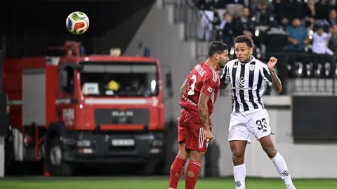 Neftçi forması ilə Breno Almeyda qol sevinci