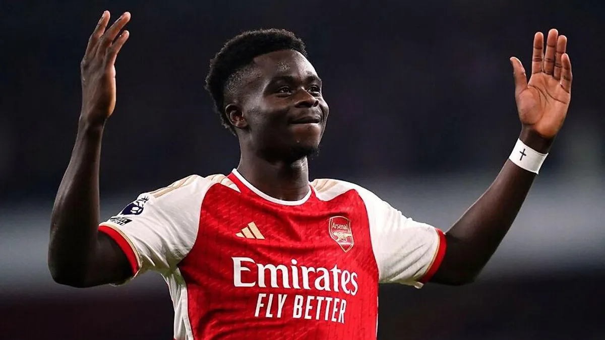 Bukayo Saka Arsenalın forması ilə oyunda zədələnib