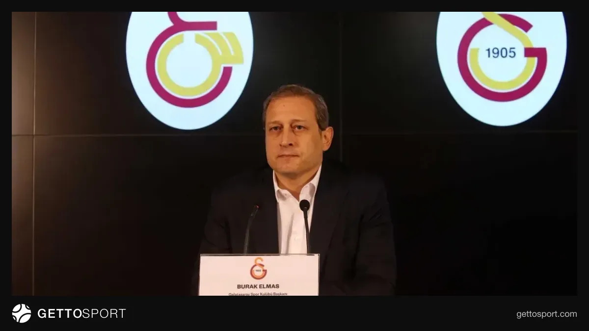 Burak Elmas basın açıklaması yaparken görüntü