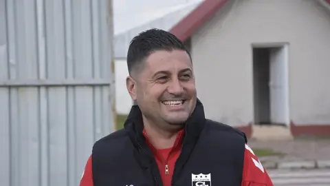 Çağdaş Çavuş basın açıklaması yaparken takım antrenmanında